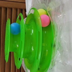 Tiered Cat Toy Spinning Ball Tower New